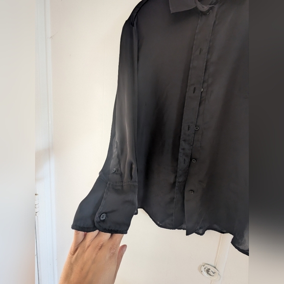 H&M Classic Black Blouse - Picture 2 of 7